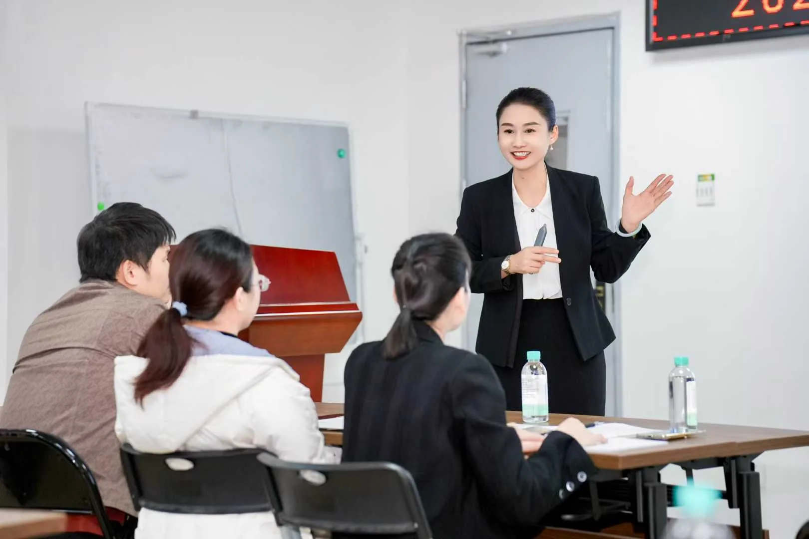 钦州面授课1 小白老师现场授课